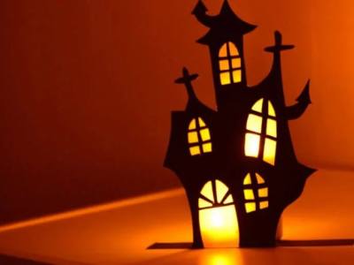 Halloween Haunted House Decorations