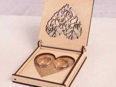 Wooden Engagement Ring Box with Ring Settings